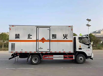 湖滨爆破器材运输车